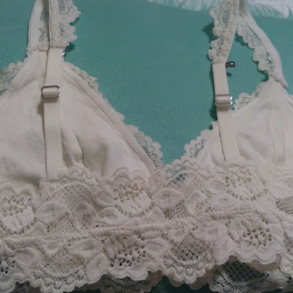 bra - Picture 3 of 3